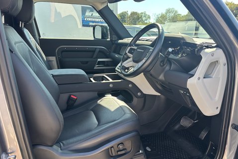 Land Rover Defender 90 D250 Hard Top SE MHEV 14