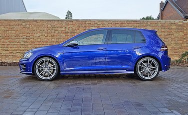 Volkswagen Golf R 2