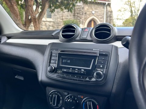 Suzuki Swift ATTITUDE DUALJET 22