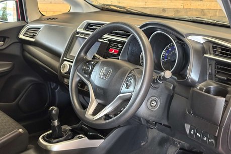 Honda Jazz 1.3 i-VTEC SE Hatchback 5dr Petrol Manual Euro 6 (s/s) (102 ps) 7