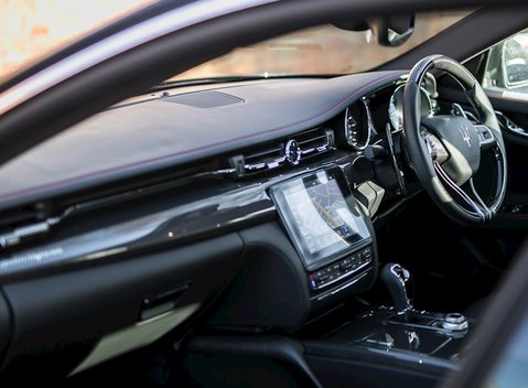 Maserati Quattroporte DV6 15