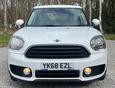 Mini Countryman 2.0 Countryman Cooper D ALL4 Auto 4WD 5dr 9