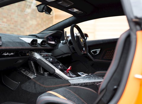 Lamborghini Huracan Performante 14