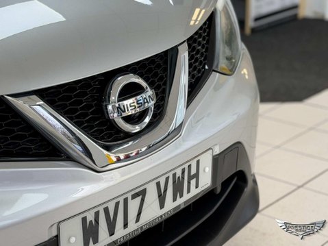 Nissan Qashqai 1.2 DIG-T N-Connecta 2WD Euro 6 (s/s) 5dr 7