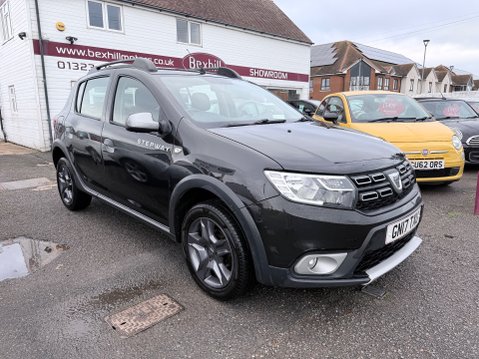 Dacia Sandero Stepway 0.9 LAUREATE TCE 4