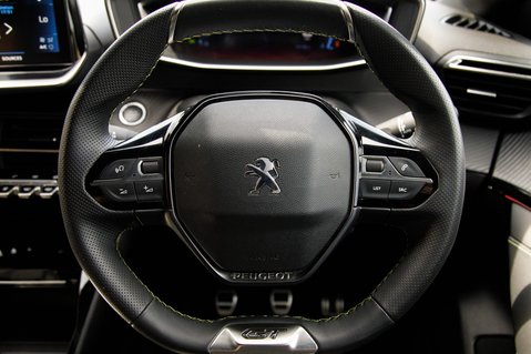 Peugeot 208 PURETECH GT S/S 15