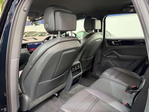Porsche Cayenne 2.9T V6 S SUV 5dr Petrol TiptronicS 4WD Euro 6 (s/s) (440 ps) 41