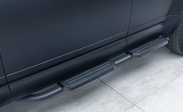 Land Rover Defender 110 OCTA Black 46