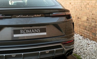 Lamborghini Urus 22