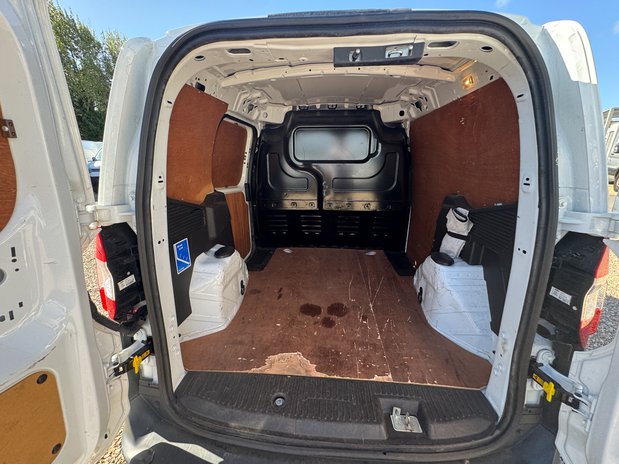 Ford Transit Courier Petrol SWB L1H1 Low Roof Trend EURO 6 9