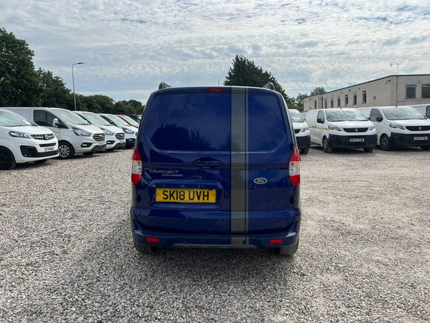 Ford Transit Courier SWB L1H1 Low Roof Sport Air Con Alloys Sensors Cam EURO 6 NO VAT 7