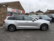 Volvo V60 B3 MOMENTUM MHEV 9