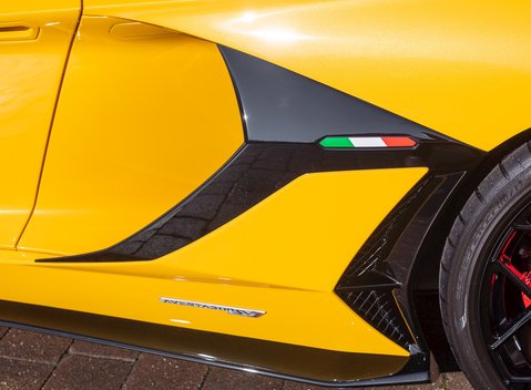 Lamborghini Aventador SVJ LP 770-4 25