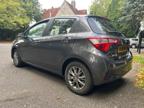 Toyota Yaris VVT-I ICON 21