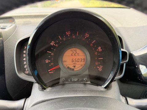 Toyota Aygo 1.0 VVT-i x-cite Euro 6 5dr 17