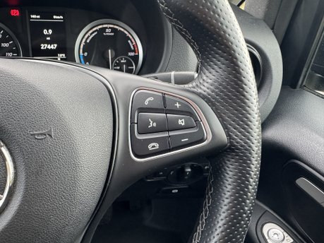 Mercedes-Benz eVito 100 KWH Tourer Pro L2 Auto Electric 9 SEATER/LWB/PARKTRONIC/VAT Q 16