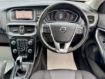 Volvo V40 2.0 D3 Momentum Nav Plus Euro 6 (s/s) 5dr