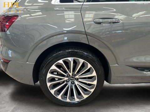 Audi Q8 55 S line SUV 5dr Electric Auto quattro 114kWh (11kW Charger) (408 ps) 1 Ow 10