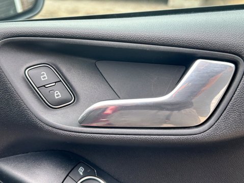 Ford Fiesta ACTIVE X 30
