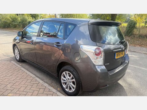 Toyota Verso 2.0 Verso TR D-4D 5dr 12