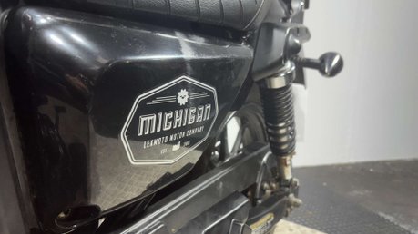 Lexmoto Michigan 2022 SPARES OR REPAIR ONLY 5K PROJECT CRUISER BIKE 125CC LEARNER 17
