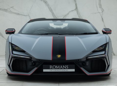 Lamborghini Revuelto 7