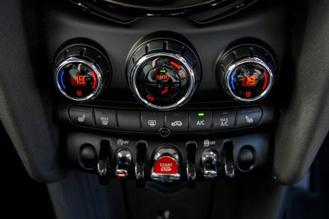 Mini Hatch COOPER CLASSIC 26