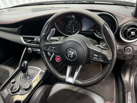 Alfa Romeo Giulia 2.9 V6 Bi-Turbo Quadrifoglio Saloon 4dr Petrol Auto Euro 6 (s/s) (510 ps) 45