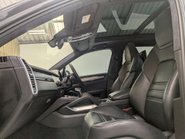 Porsche Cayenne 4.0 Cayenne T S E-Hybrid Auto 4WD 5dr 39