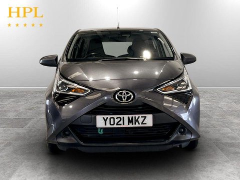 Toyota Aygo 1.0 VVT-i x-play Hatchback 5dr Petrol Manual Euro 6 (s/s) (71 ps) 2
