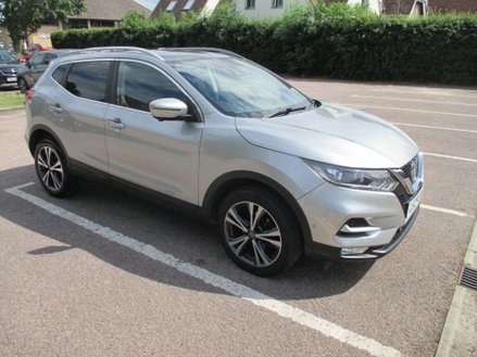 Nissan Qashqai 1.3 DIG-T N-Connecta Euro 6 (s/s) 5dr