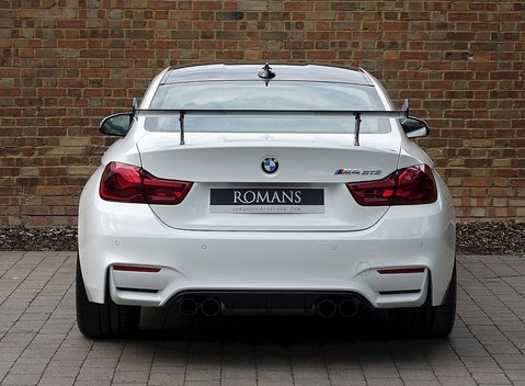 BMW M4 GTS 25