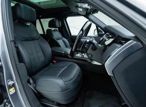 Land Rover Range Rover P530 Autobiography 11