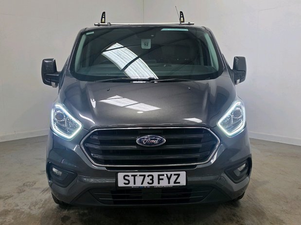 Ford Transit Custom 300 L2 DIESEL FWD 2.0 Eco Blue 170ps Low Roof Limited Van 6