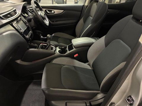 Nissan Qashqai 1.5 dCi N-Connecta Euro 6 (s/s) 5dr 44