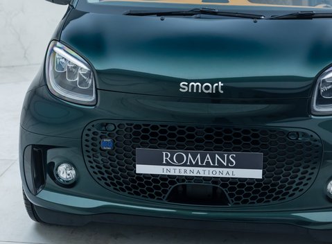Smart Fortwo Coupe RACING GREEN EDITION 42