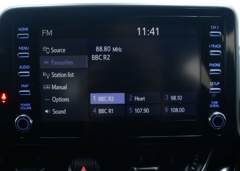 Toyota C-HR 1.8 VVT-h GPF Icon SUV 5dr Petrol Hybrid CVT Euro 6 (s/s) (122 ps) 22