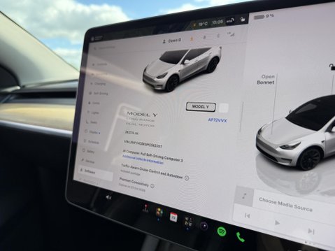Tesla Model Y (Dual Motor) Long Range SUV 5dr Electric Auto 4WDE (384 bhp) 38
