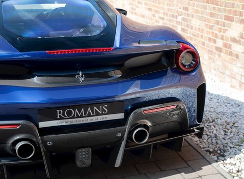 Ferrari 488 Pista 24