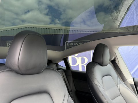 Tesla Model Y (Dual Motor) Long Range SUV 5dr Electric Auto 4WDE (384 bhp) 45