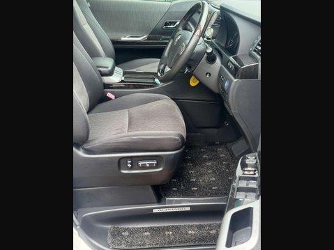 Toyota Alphard 2.4 HYBRID 10