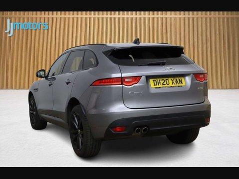 Jaguar F-Pace 2.0 D180 Chequered Flag SUV 5dr Diesel Auto AWD Euro 6 (s/s) (180 ps) 7