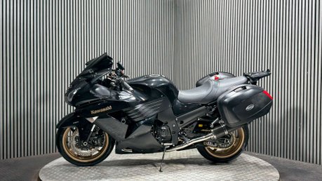 Kawasaki ZZR1400 2010 ONLY 30K STUNNING BIKE PANNIERS LONG MOT WARRANTY 1400CC 8