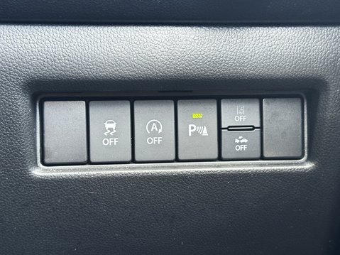 Suzuki Swift 1.2 Dualjet 83 12V Hybrid SZ5 5dr Auto 29