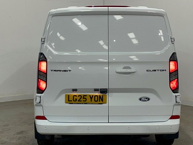 Ford Transit Custom FORD TRANSIT CUSTOM 2.0 Eco Blue 320 136ps L2H1 Double Cab Van Limited 5