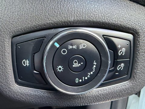 Ford Transit Connect 1.5 TDCi 220 Panel Van 5dr Diesel Manual L1 H1 (120 g/km, 74 bhp) 26