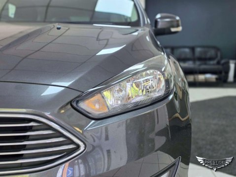Ford Focus 1.0T EcoBoost Titanium Euro 6 (s/s) 5dr 7