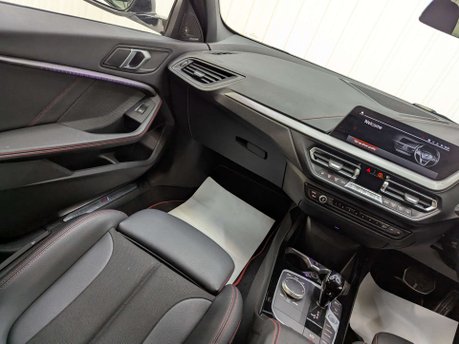 BMW 1 Series 2.0 128ti Auto 5dr 44