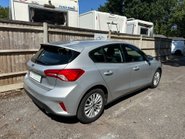 Ford Focus TITANIUM 1.0T EcoBoost 5dr 4