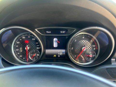 Mercedes-Benz A Class 2.1 A200d AMG Line (Premium) 7G-DCT Euro 6 (s/s) 5dr 32